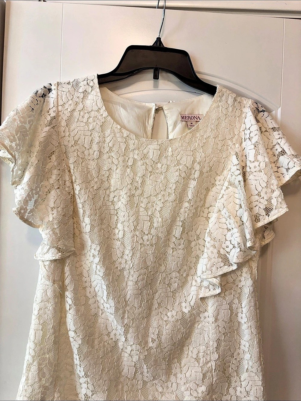 Merona Lace Short Sleeve Top Lace Ruffle Sleeve Blouse in Cream Medium